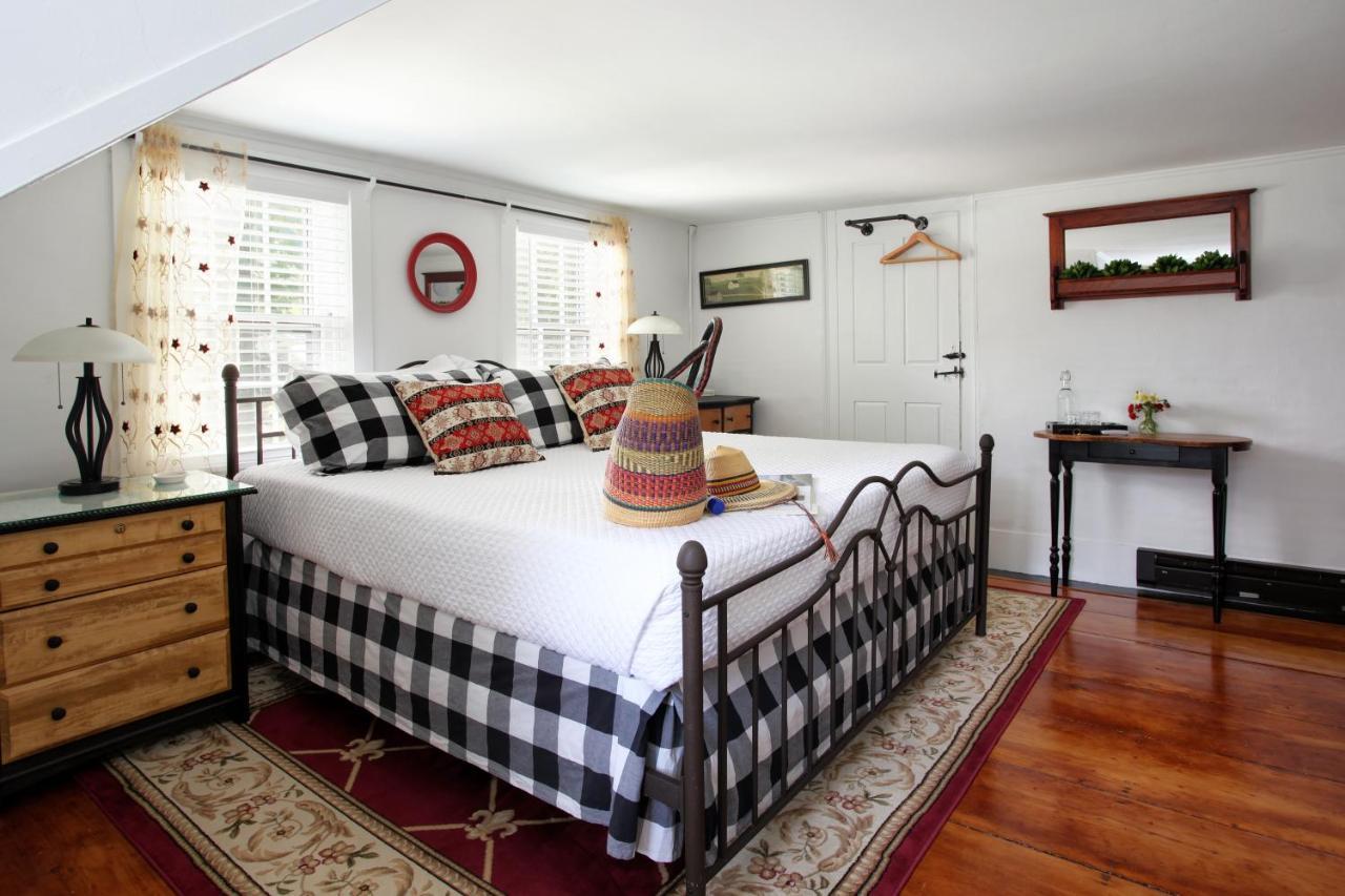 Inn On Main Yarmouth Port Buitenkant foto