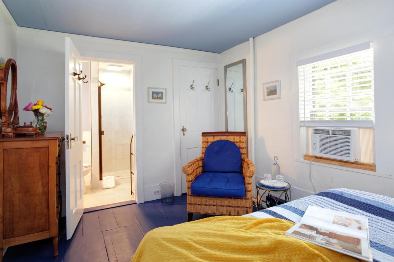 Inn On Main Yarmouth Port Buitenkant foto