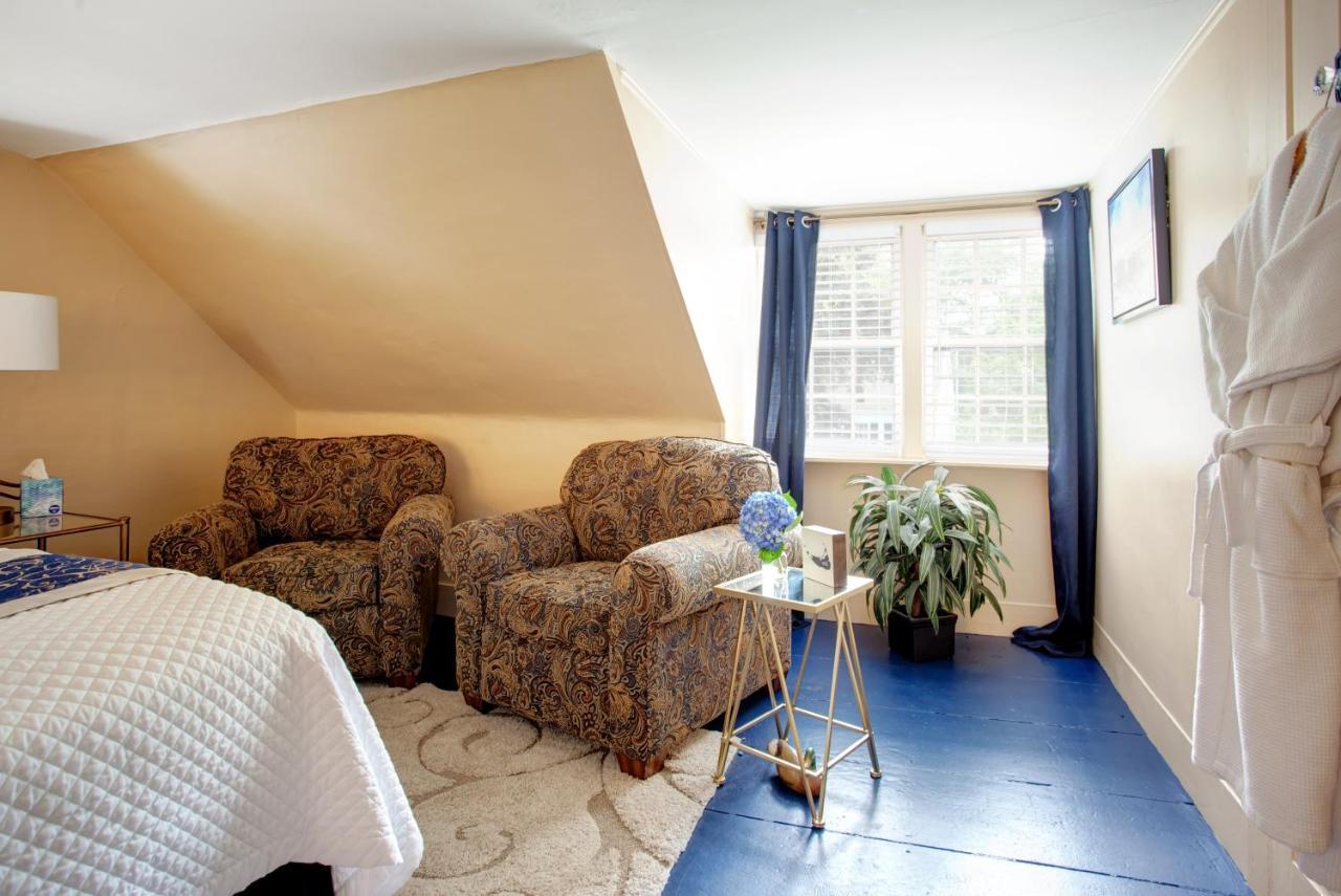 Inn On Main Yarmouth Port Buitenkant foto
